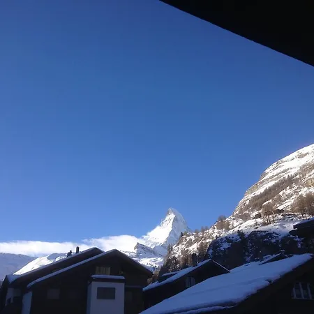 Schtuba Alpesi faház Zermatt